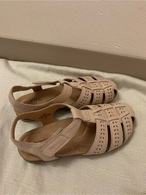 Earth Origins Birdy Sandal 9W Women Fisherman Leather Wedge Comfort Neutral
